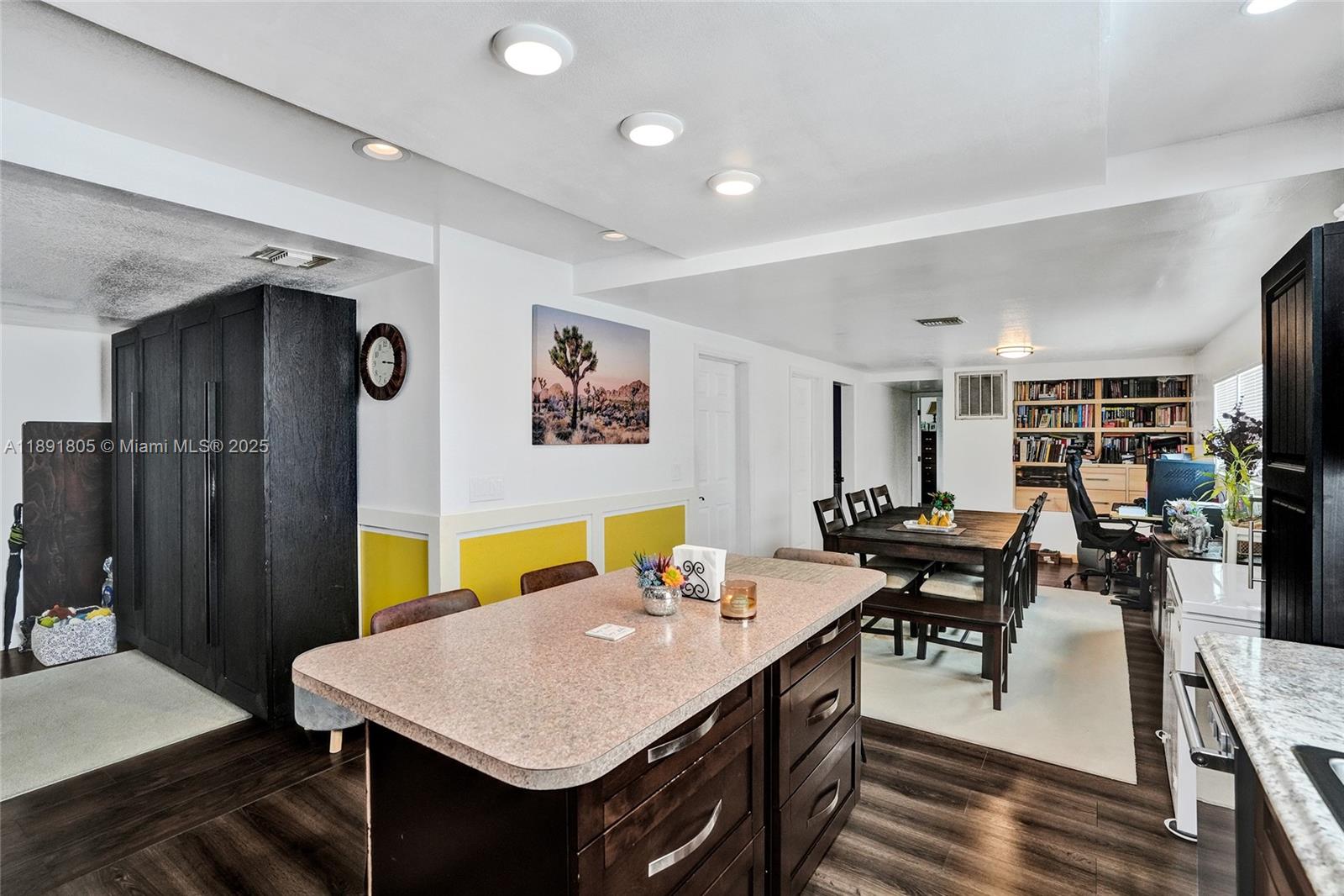 HAVEN LAKE PARK - Residential