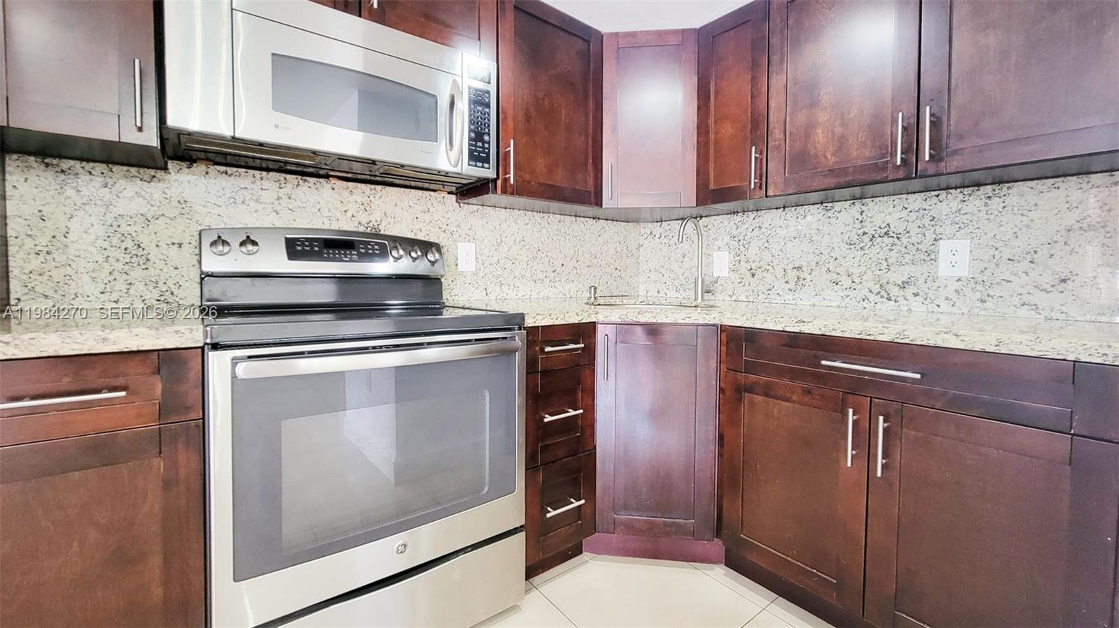 WEST VIEW LAKE TOWNHOMES - Residential