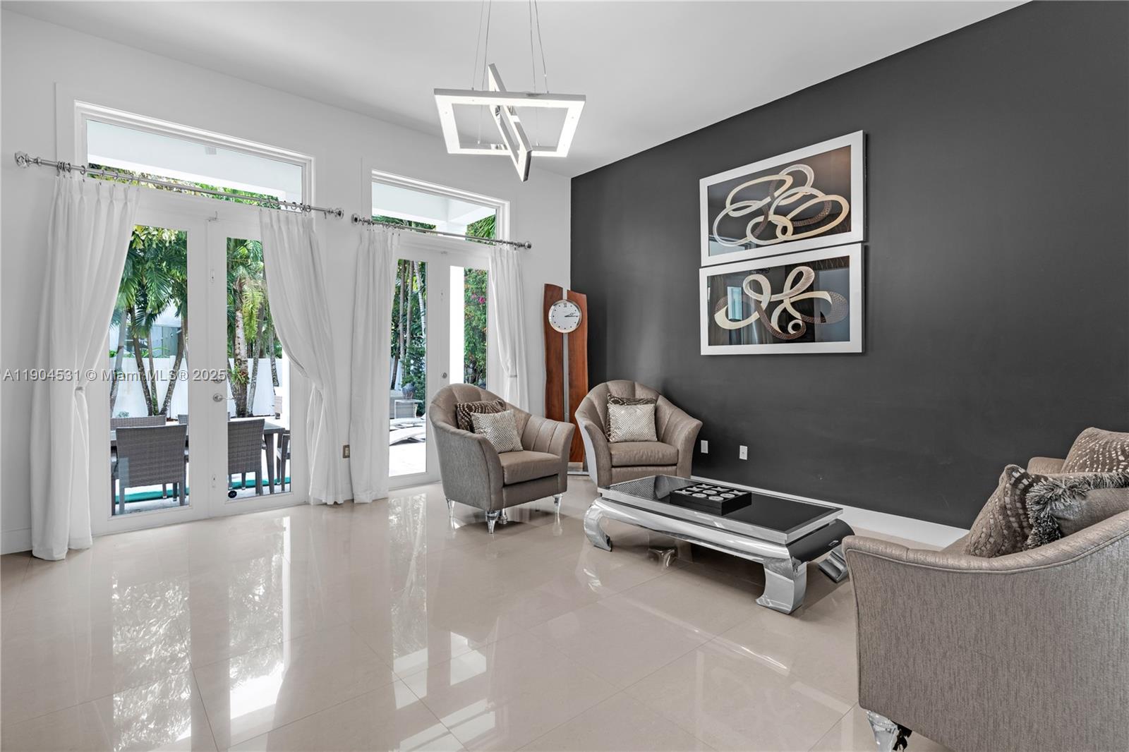 ROBERTS SUB - Residential