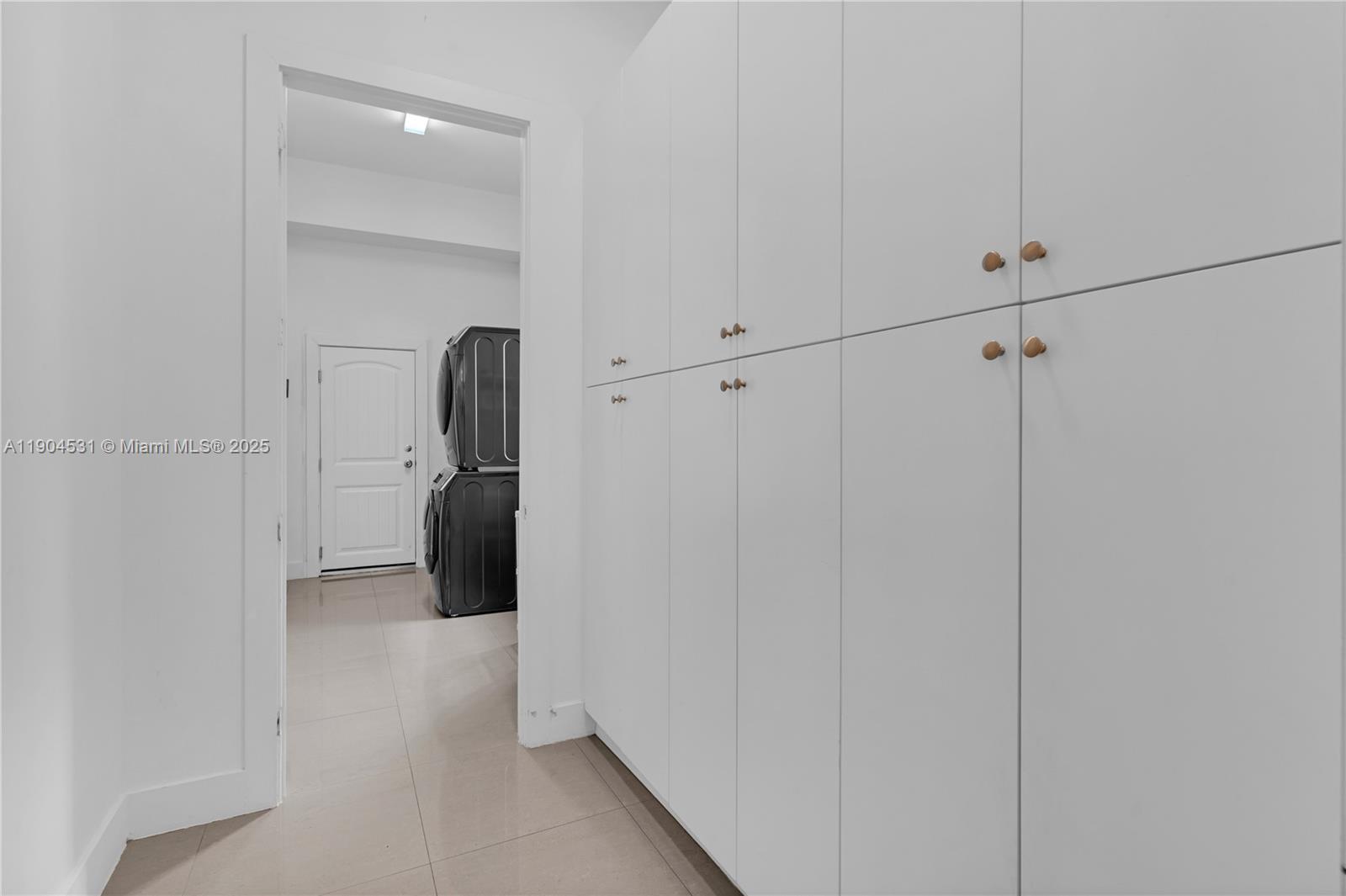 ROBERTS SUB - Residential