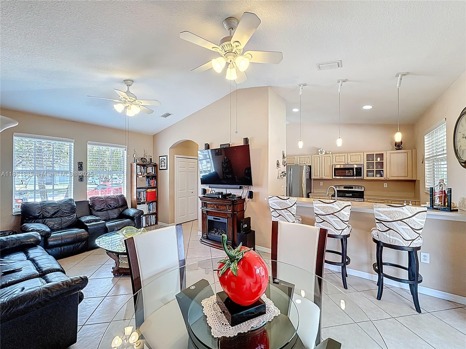 RIVAS-LIMA SUB - Residential