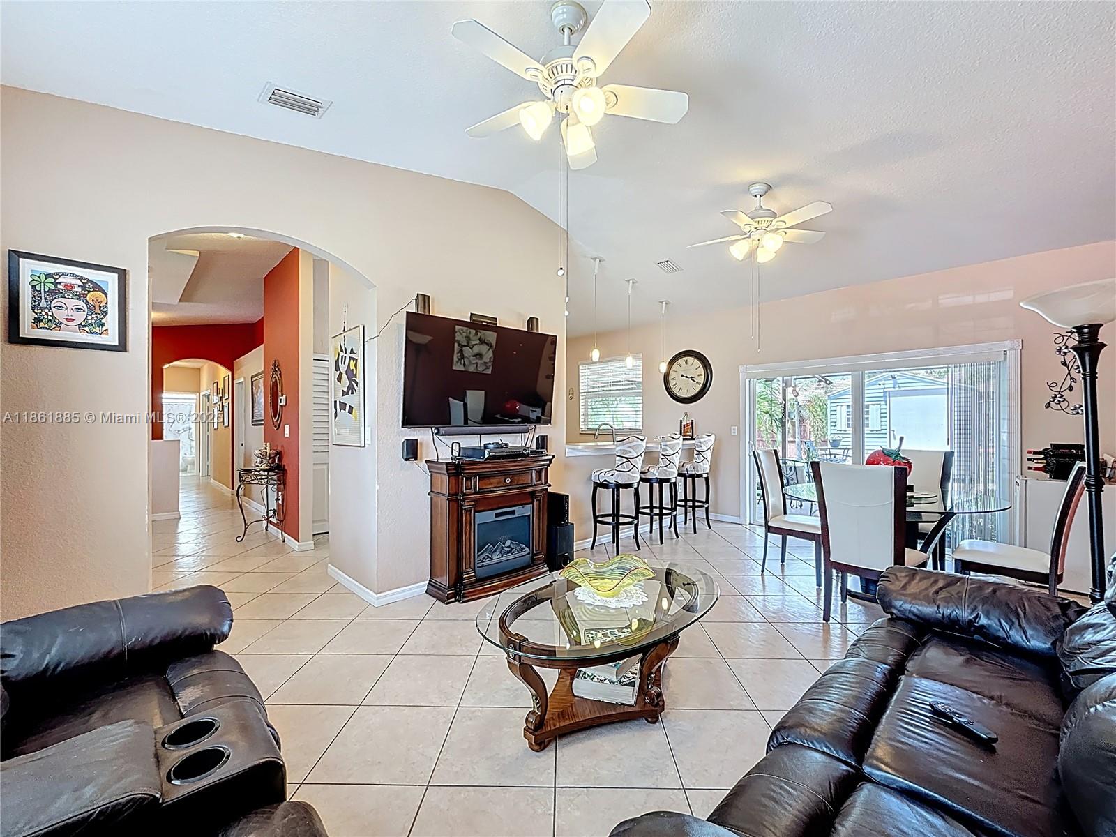 RIVAS-LIMA SUB - Residential