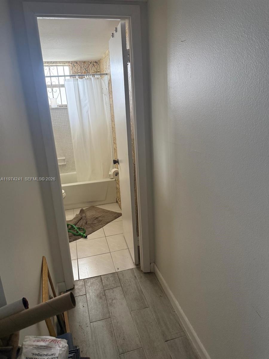 PARKSIDE TOWERS CONDO - Residential