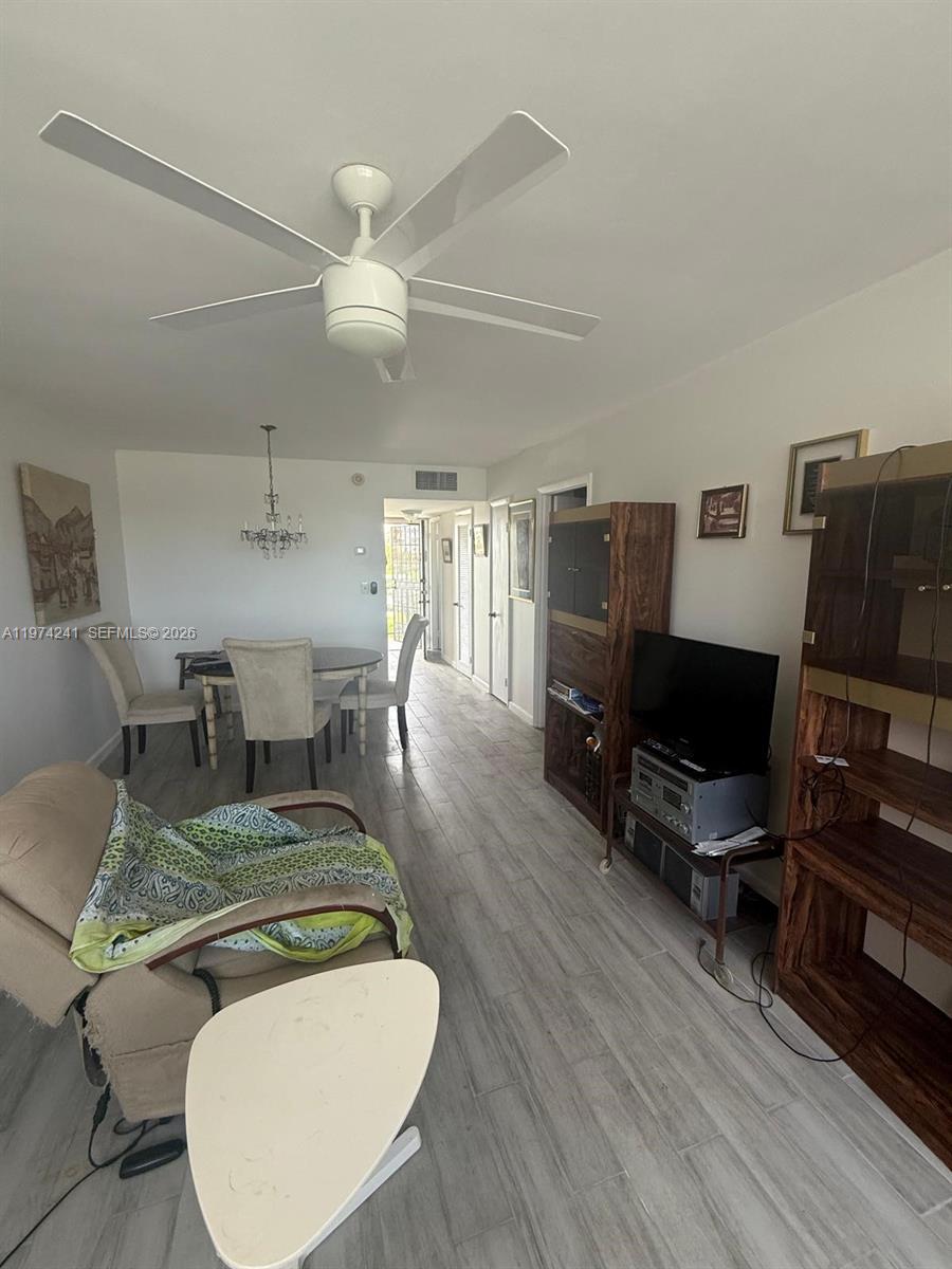 PARKSIDE TOWERS CONDO - Residential