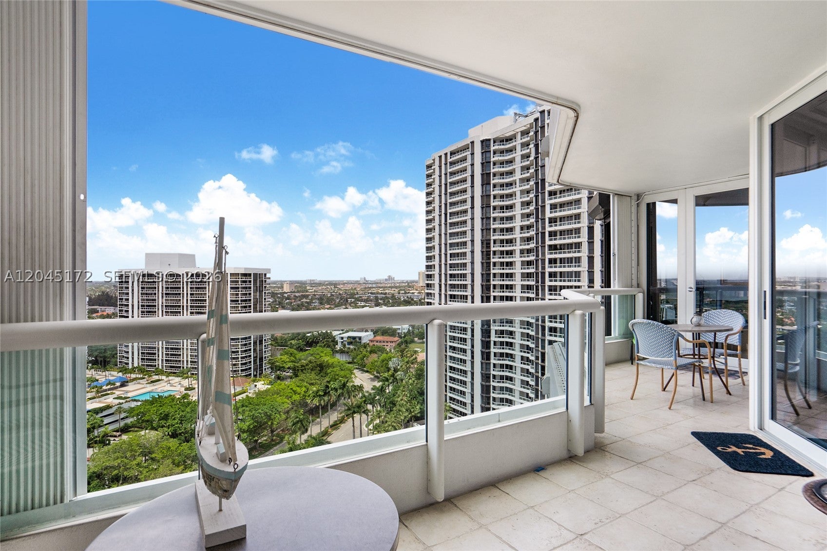 21055 Yacht Club Dr 2005