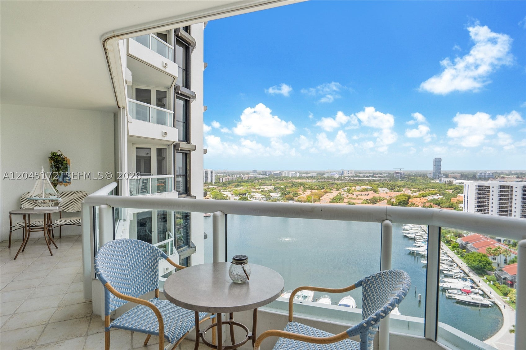 21055 Yacht Club Dr 2005