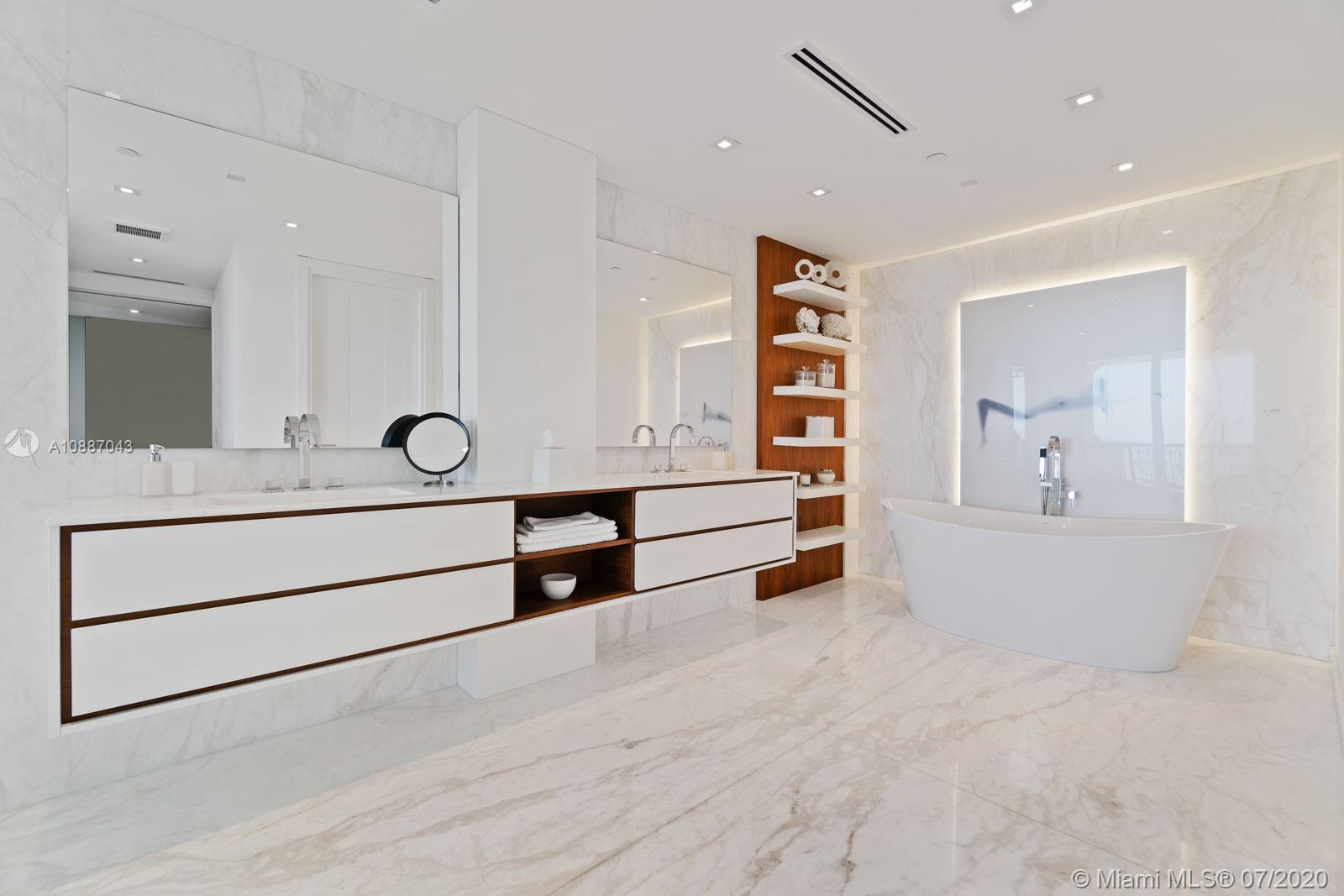 OCEANSIDE FISHER ISL COND - Residential