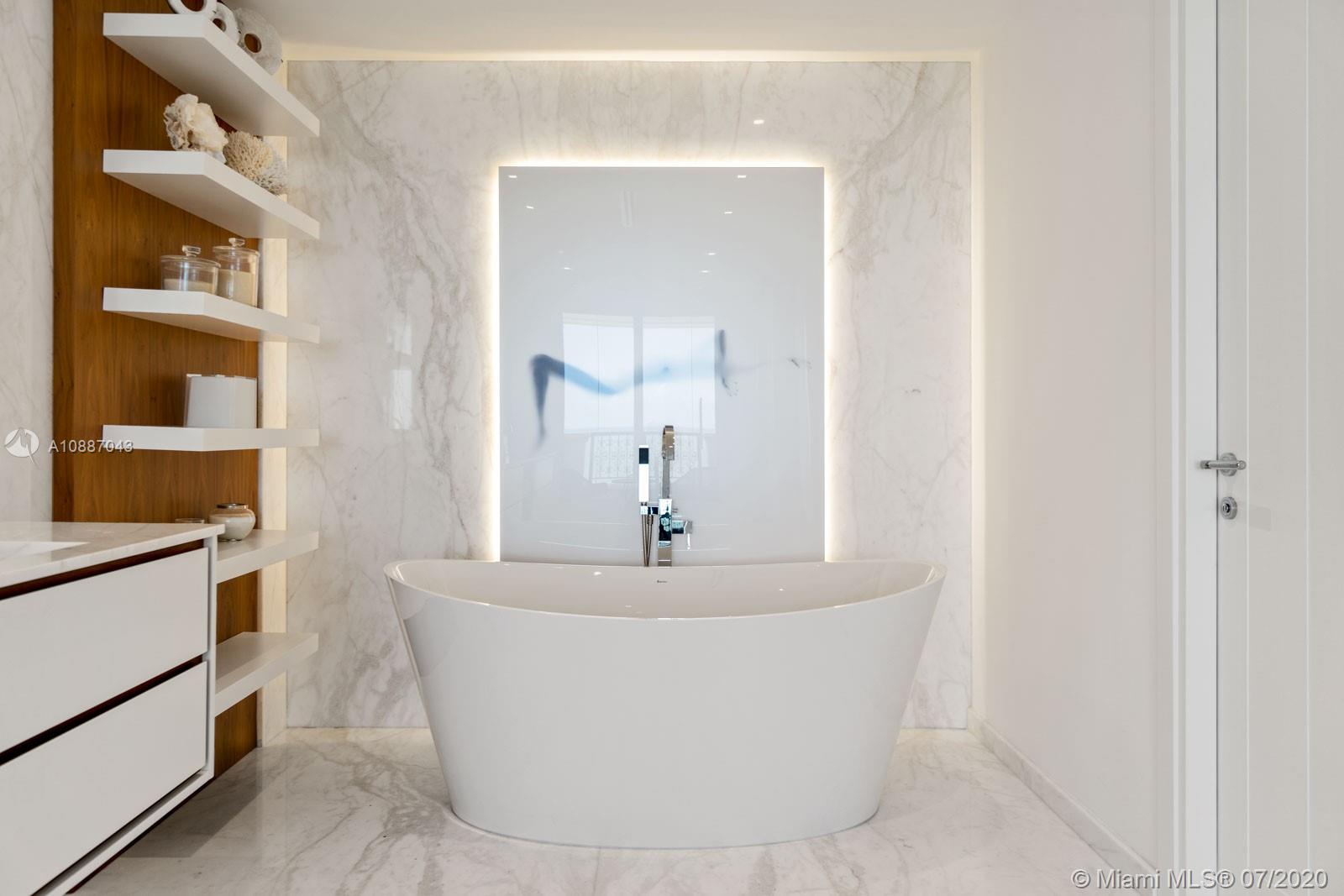 OCEANSIDE FISHER ISL COND - Residential