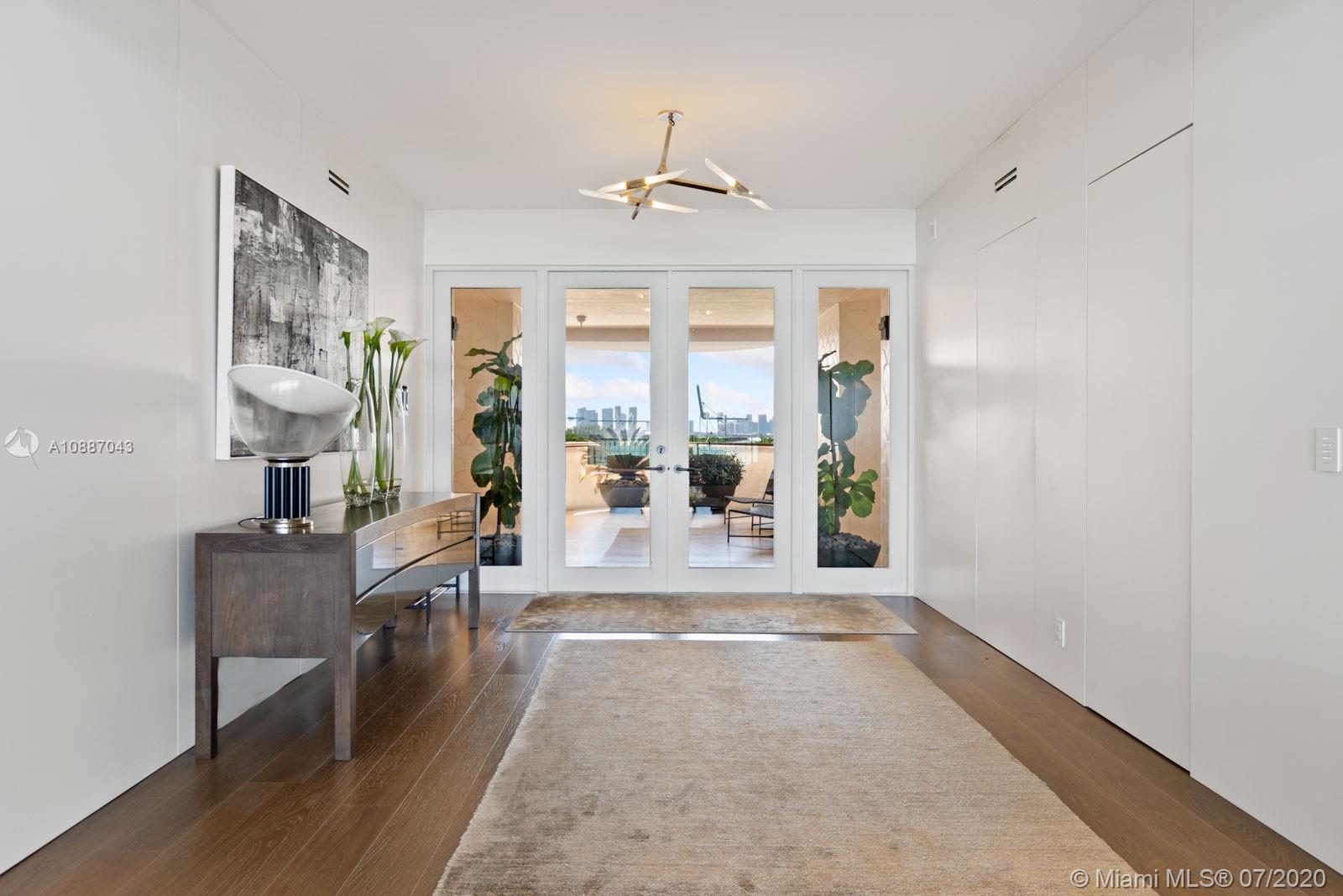 OCEANSIDE FISHER ISL COND - Residential