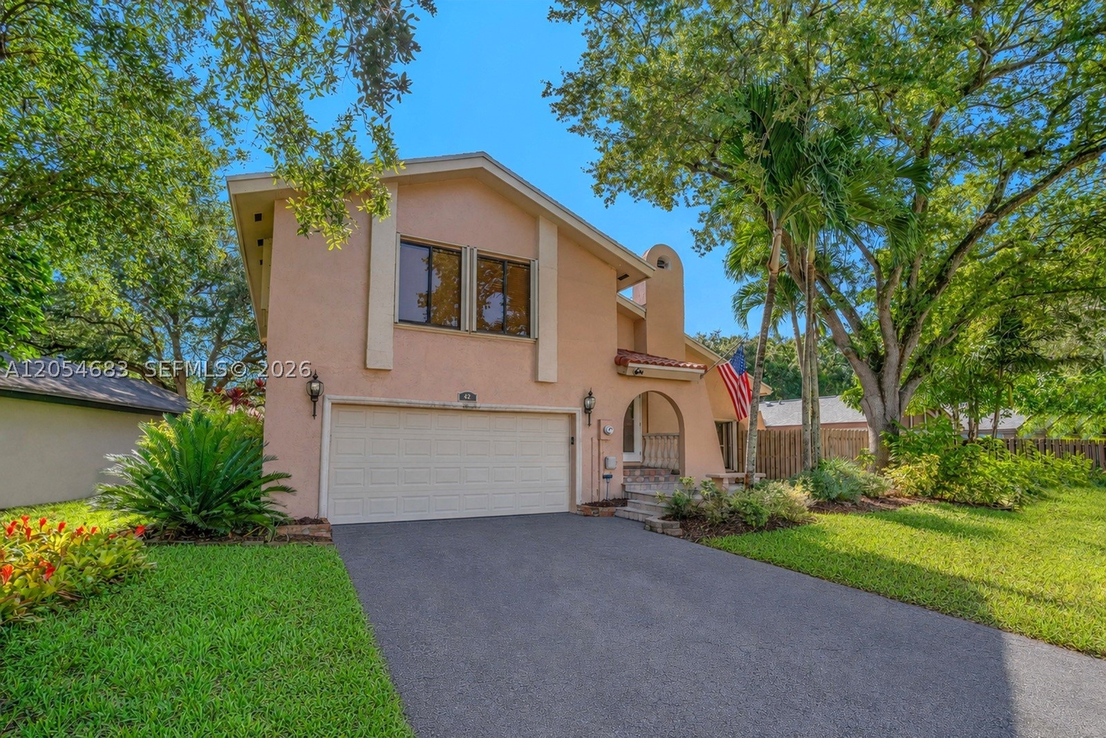 42 Birch Dr