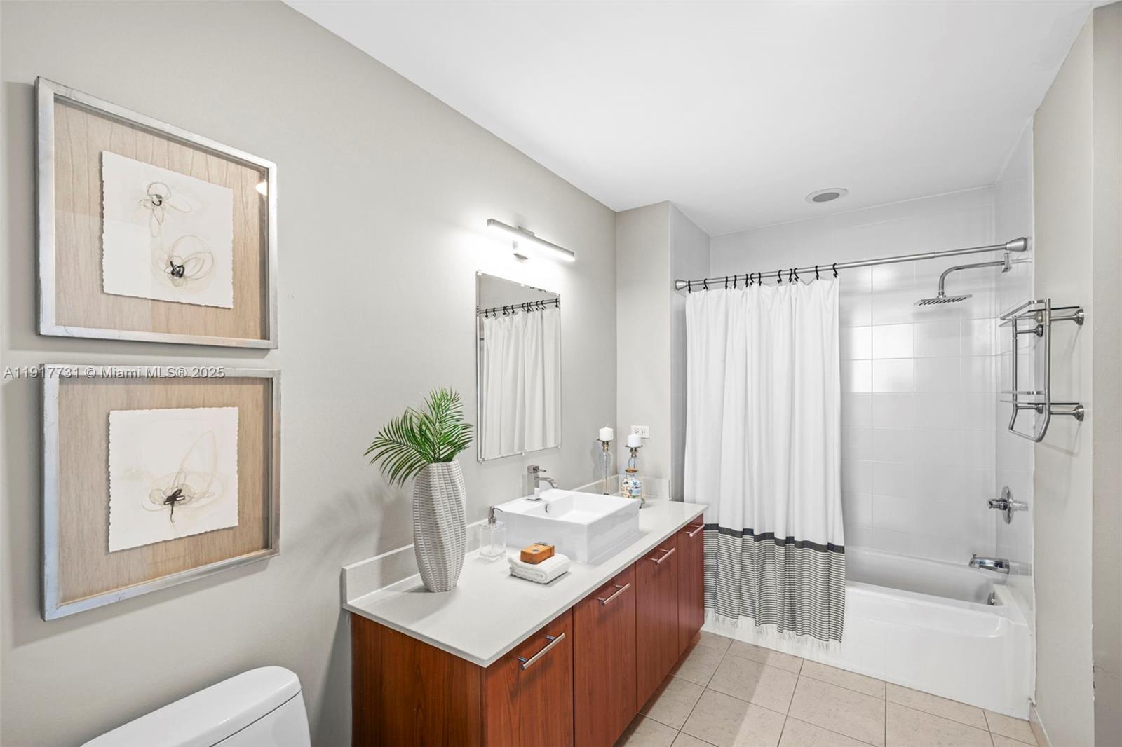 FOUR MIDTOWN MIAMI CONDO - Residential