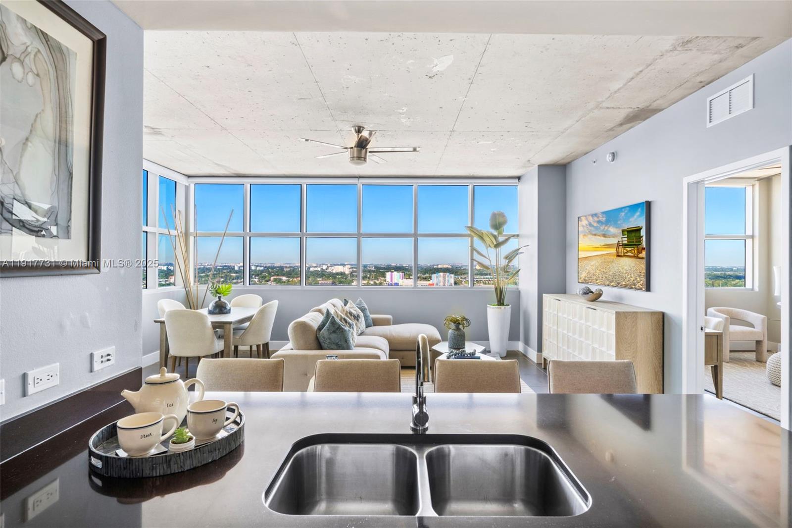 3301 NE 1st Ave H2201