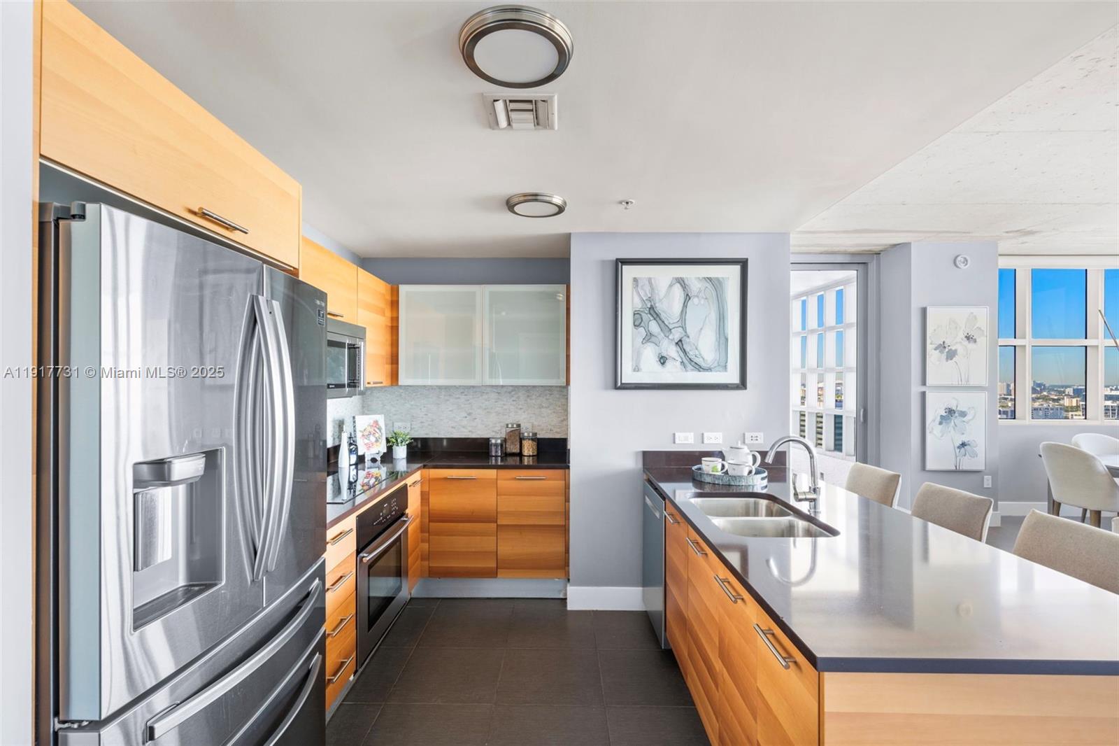 3301 NE 1st Ave H2201