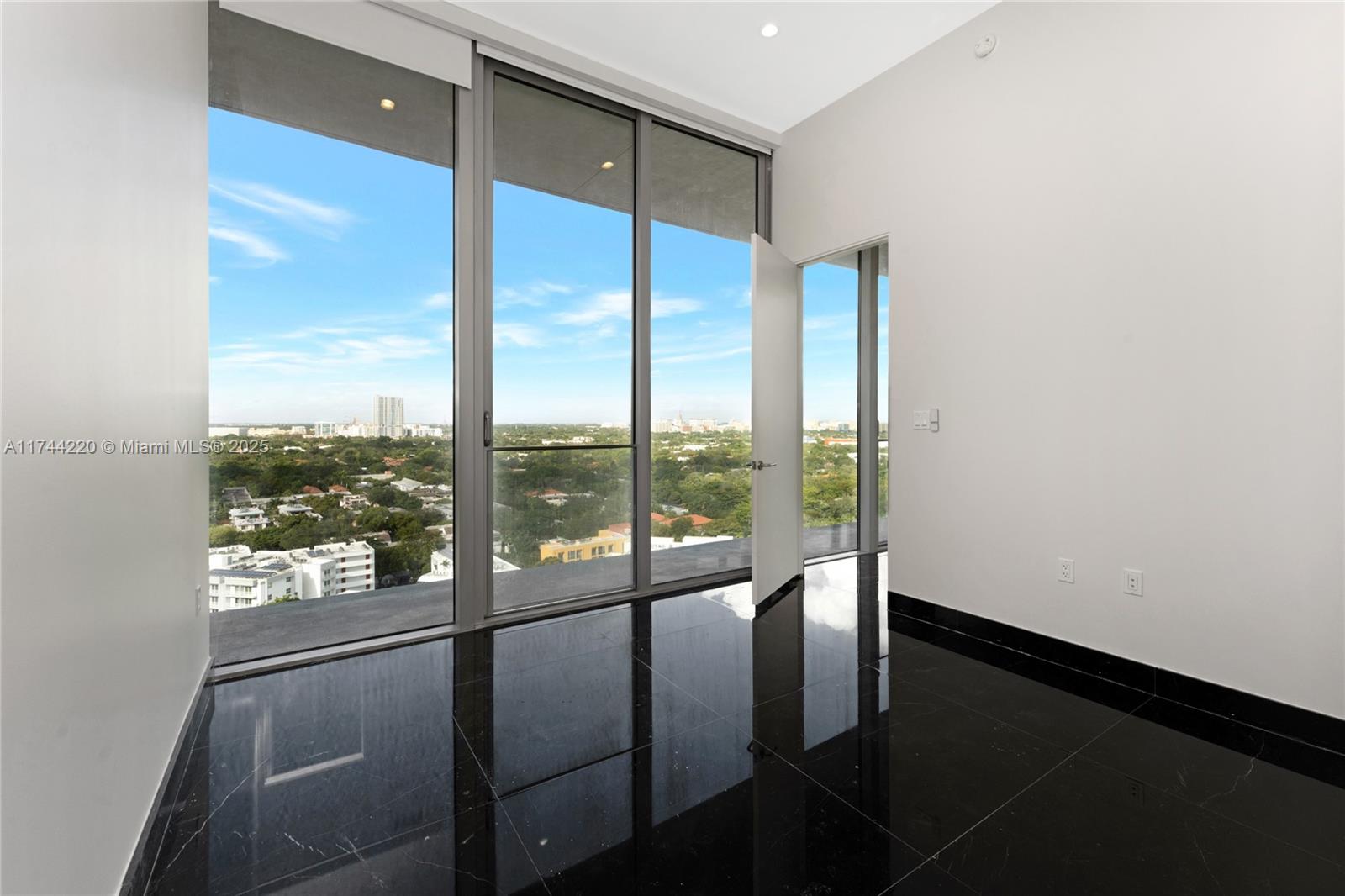 THE GROVE AT GRAND BAY - Residential