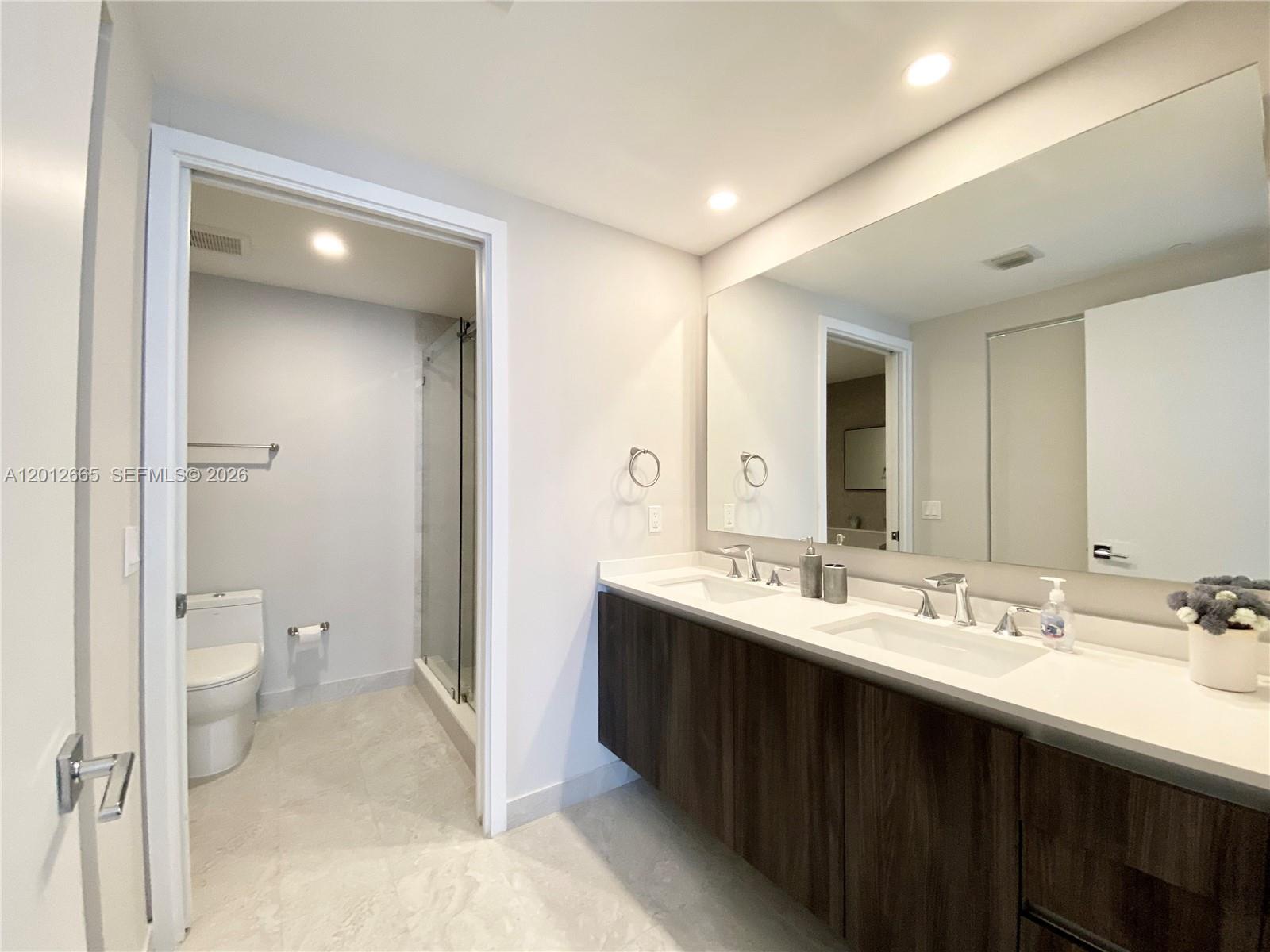 ARIA ON THE BAY CONDO - Residential Lease