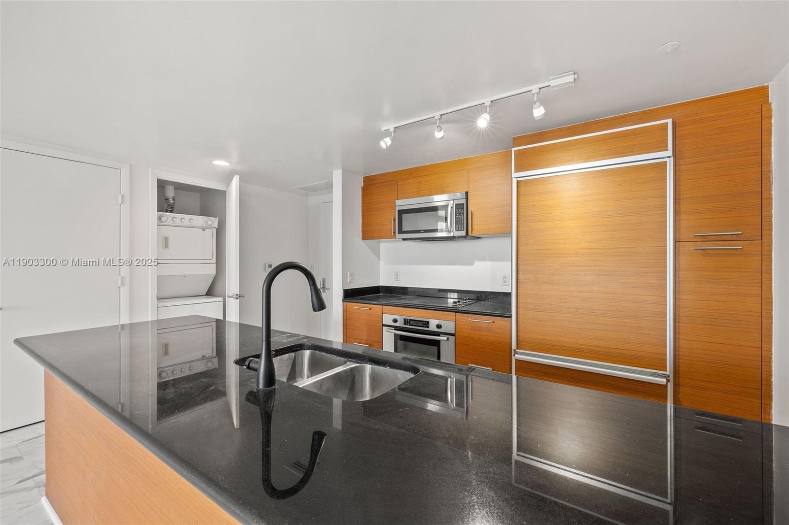 50 BISCAYNE CONDO - Residential Lease