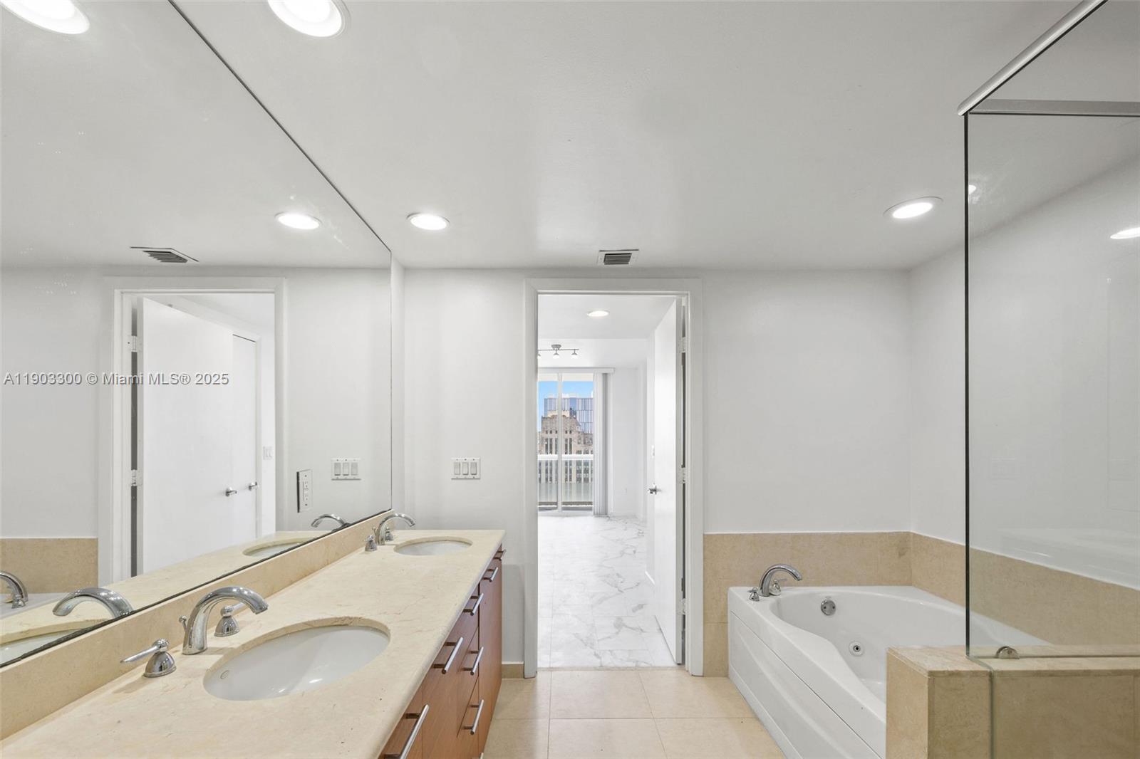 50 BISCAYNE CONDO - Residential Lease