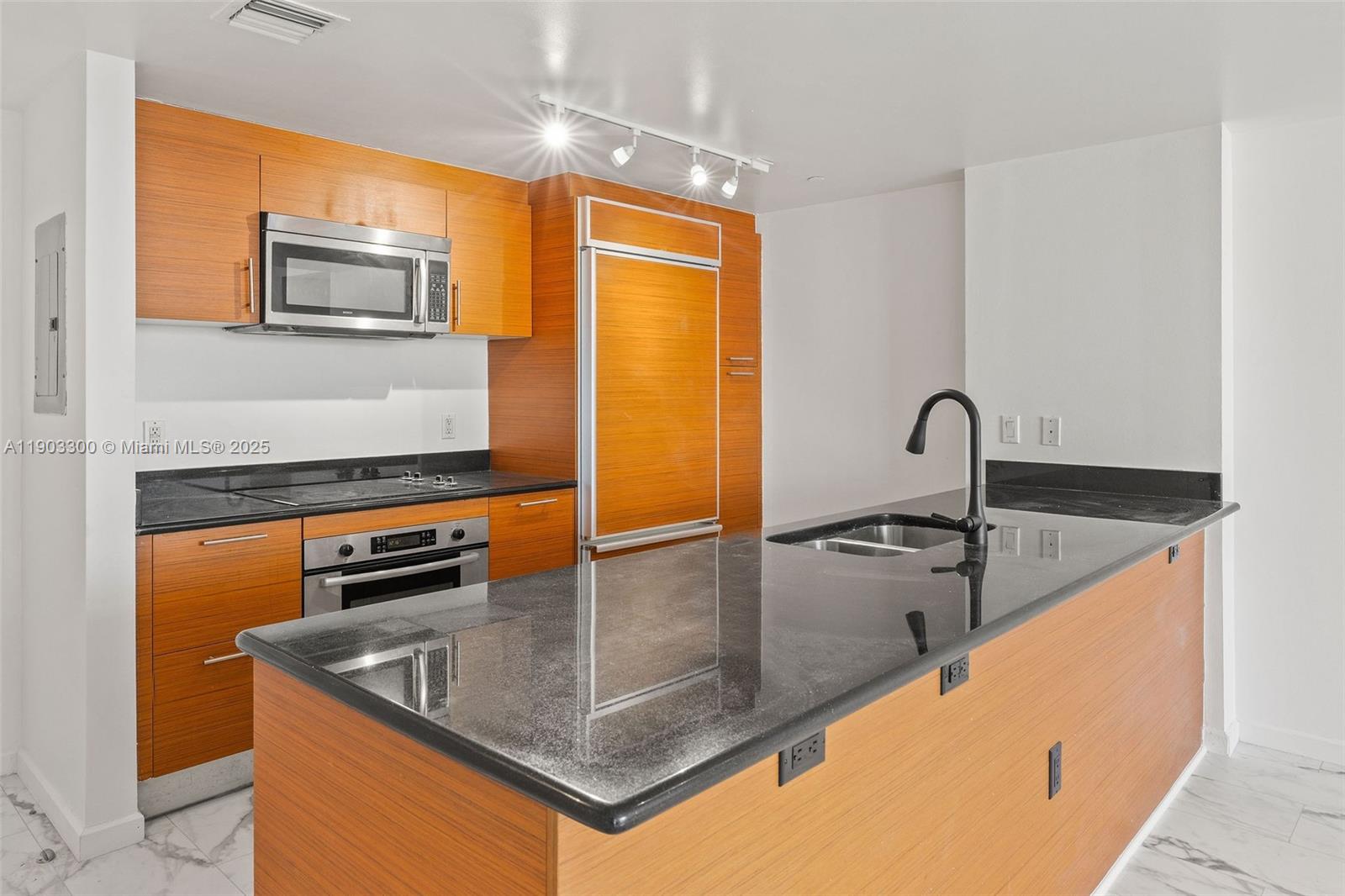 50 BISCAYNE CONDO - Residential Lease