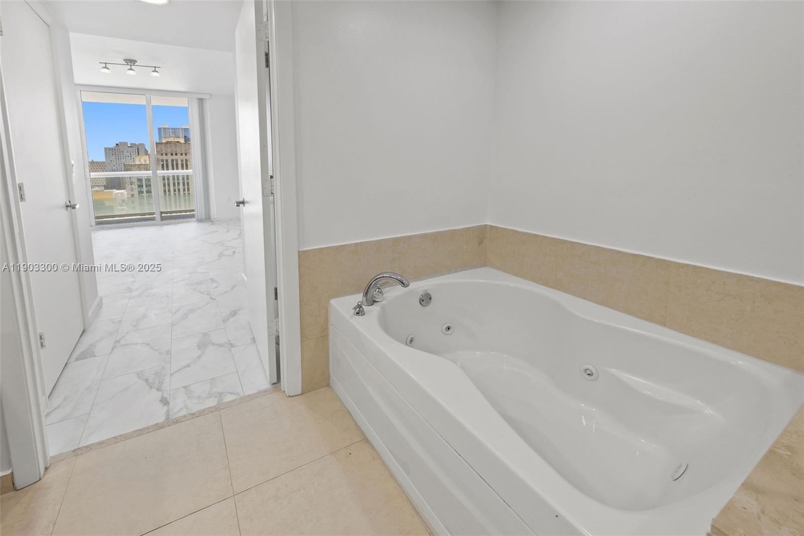 50 BISCAYNE CONDO - Residential Lease