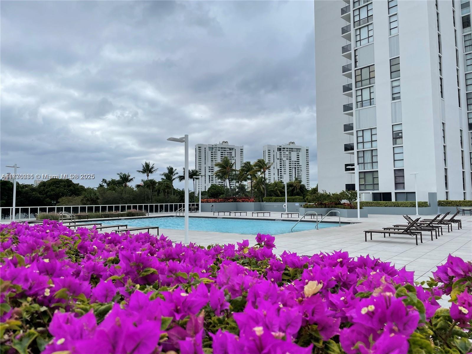 AVENTURA-ELDORADO CONDO - Residential