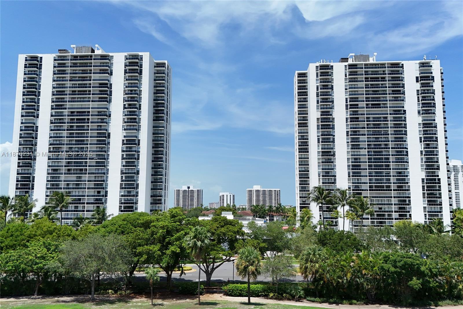 AVENTURA-ELDORADO CONDO - Residential