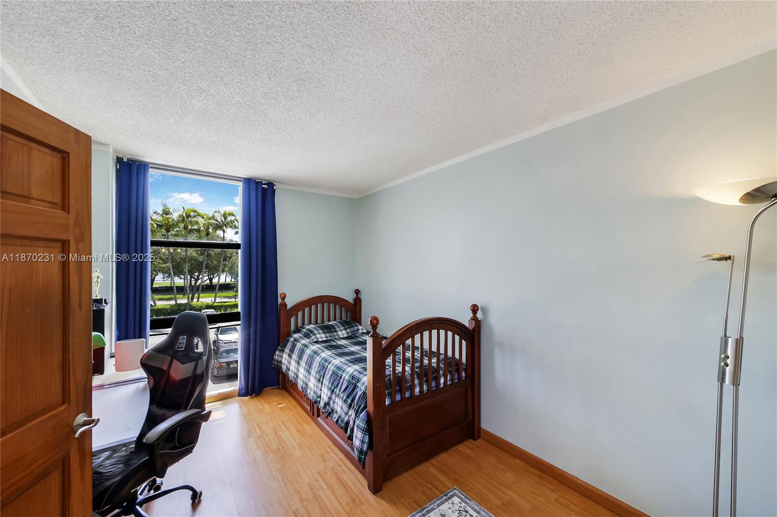 AVENTURA-ELDORADO CONDO - Residential