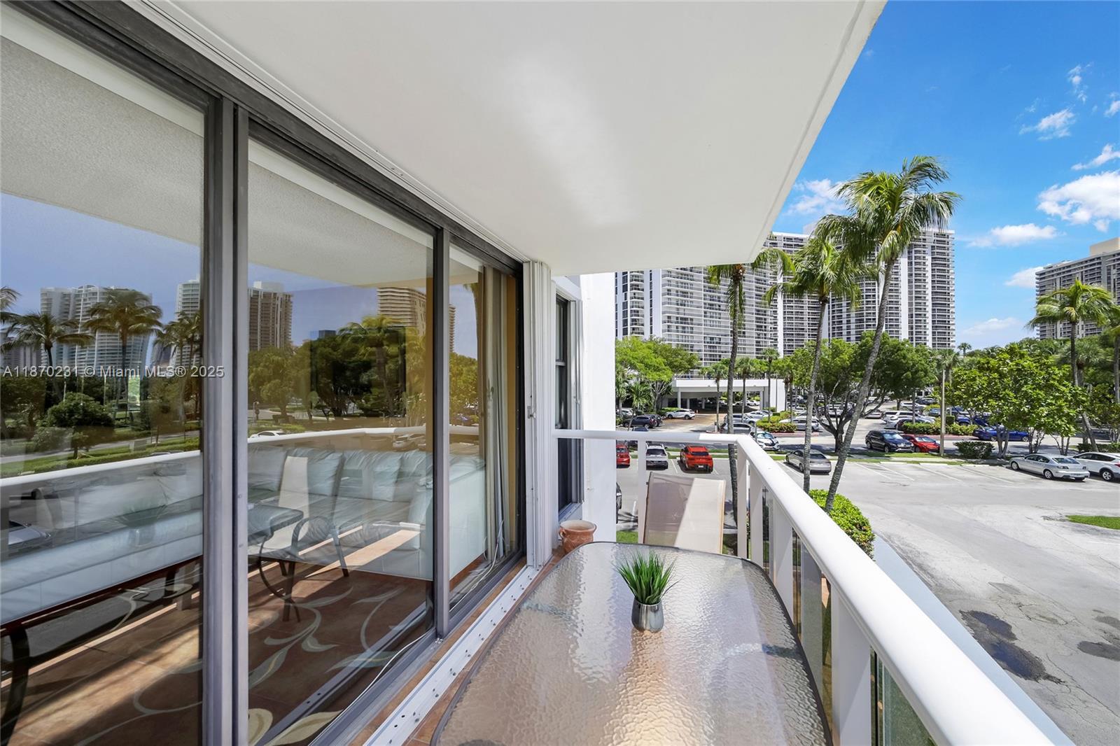 AVENTURA-ELDORADO CONDO - Residential