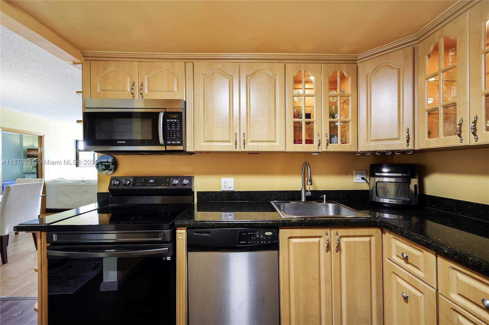 AVENTURA-ELDORADO CONDO - Residential