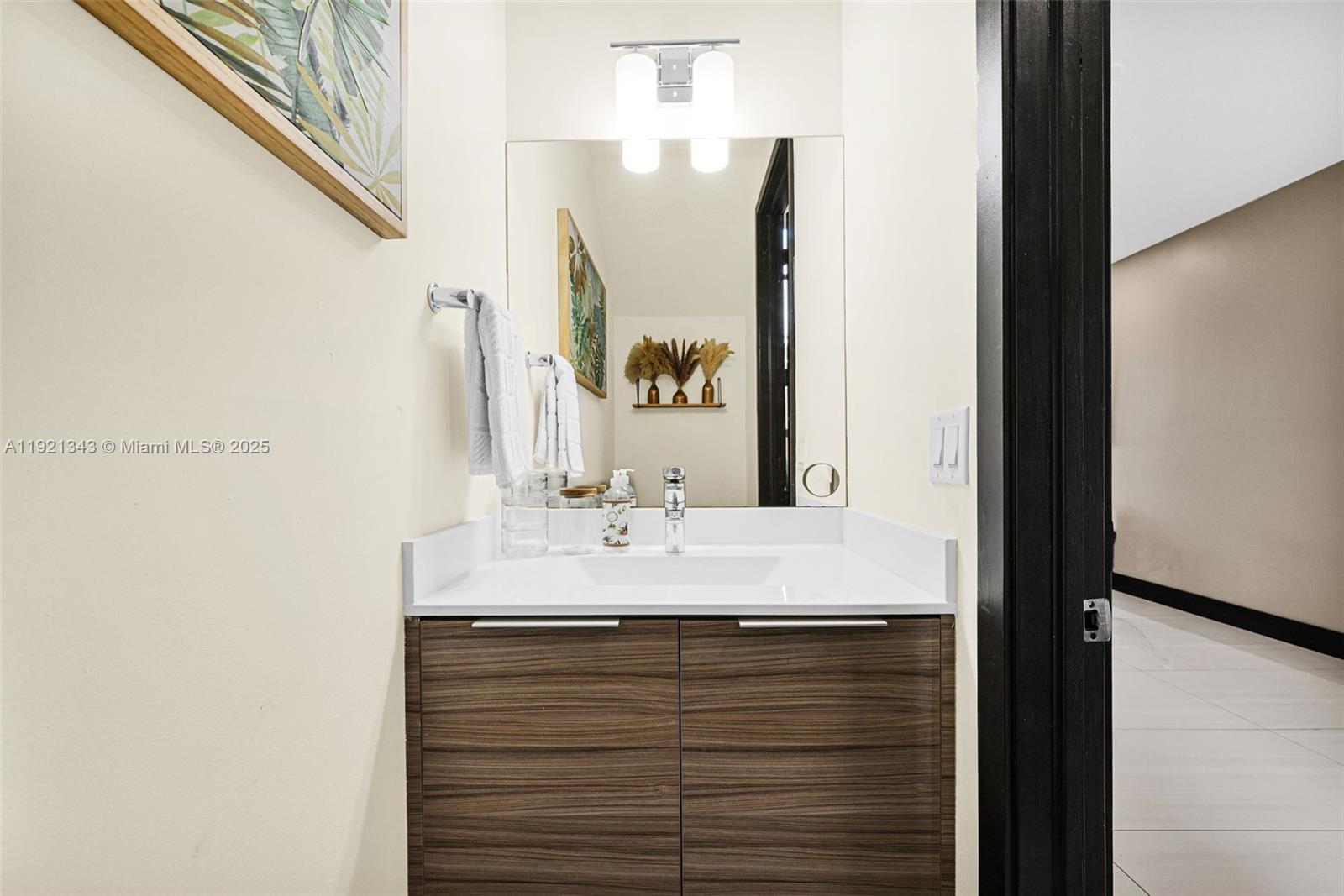 DUNNWOODY LAKE - Residential