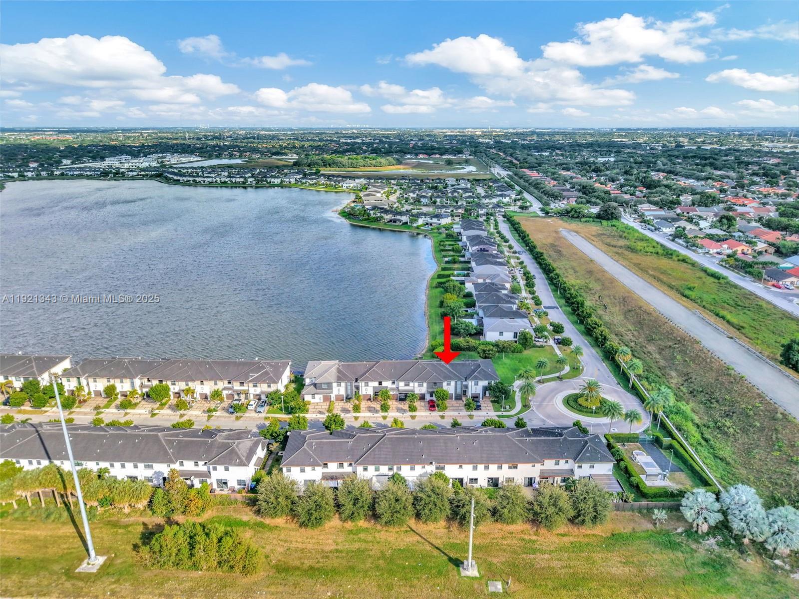 DUNNWOODY LAKE - Residential