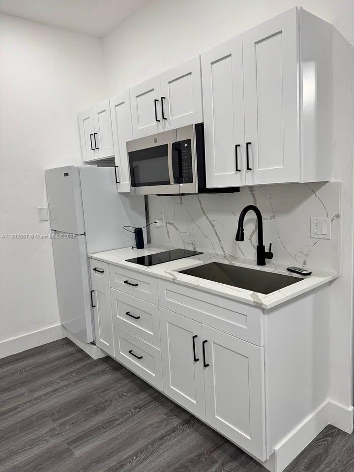 Rental Property at Address Not Disclosed, Homestead, Miami-Dade County, Florida - Bedrooms: 1 
Bathrooms: 1  - $1,250 MO.
