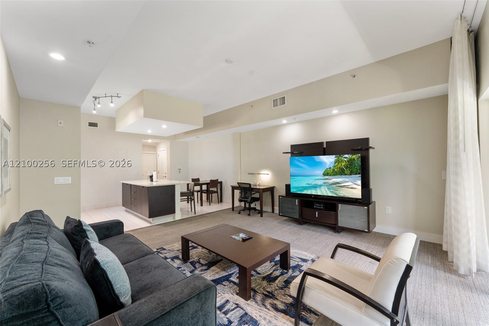 View photos, virtual tours, details... 5300 NW 87th Ave 408