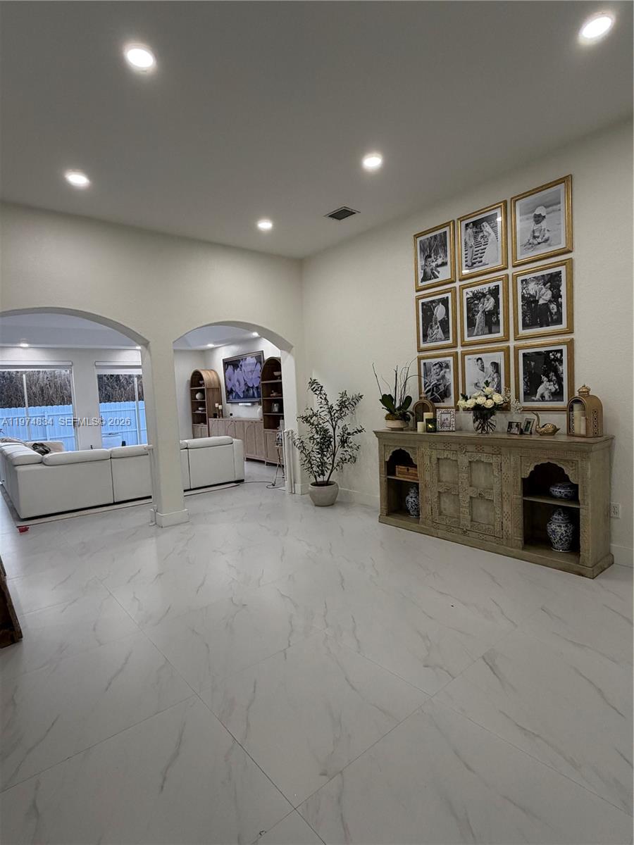 PONCE ESTATES SEC 2 - Residential