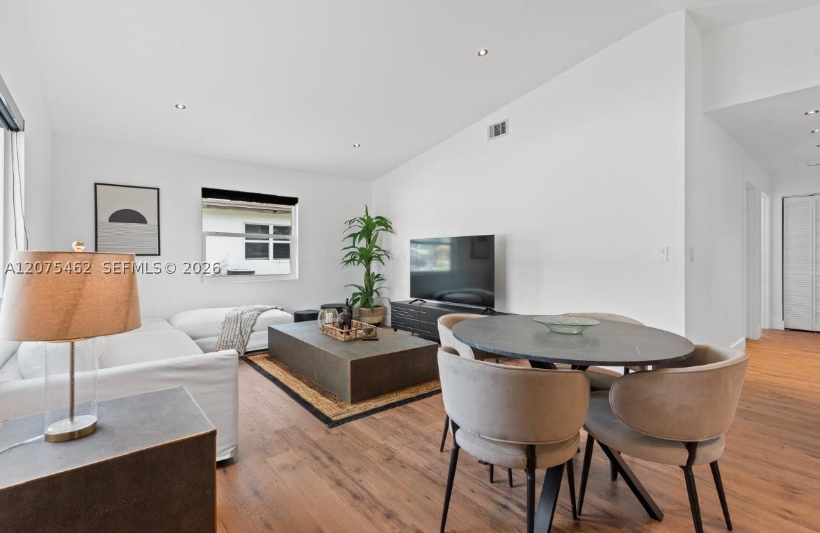 309 SE 3rd Ave 309