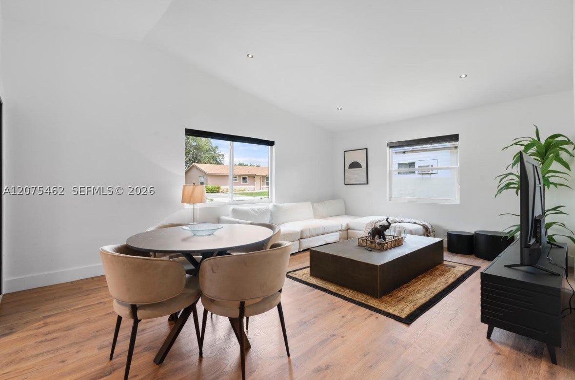 309 SE 3rd Ave 309