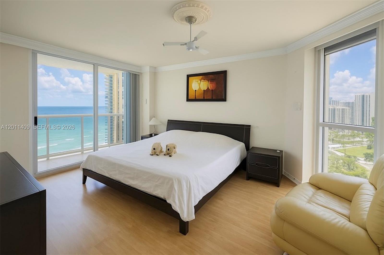 16711 Collins Ave 2301
