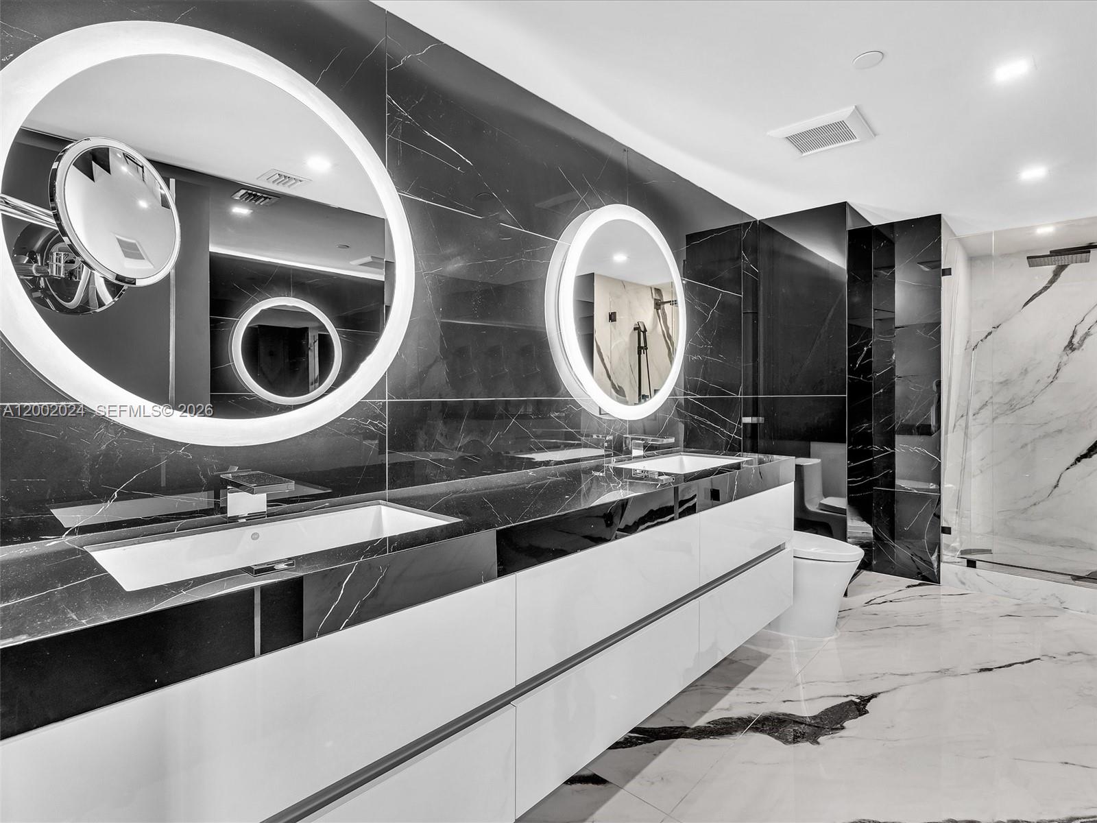 ICON BRICKELL CONDO NO 1 - Residential