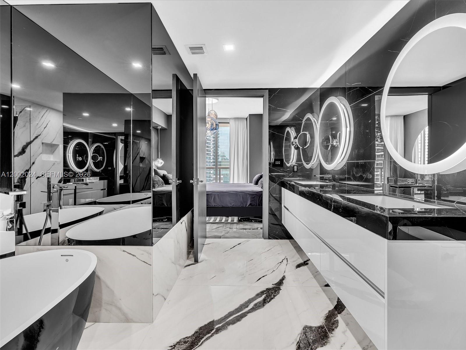 ICON BRICKELL CONDO NO 1 - Residential