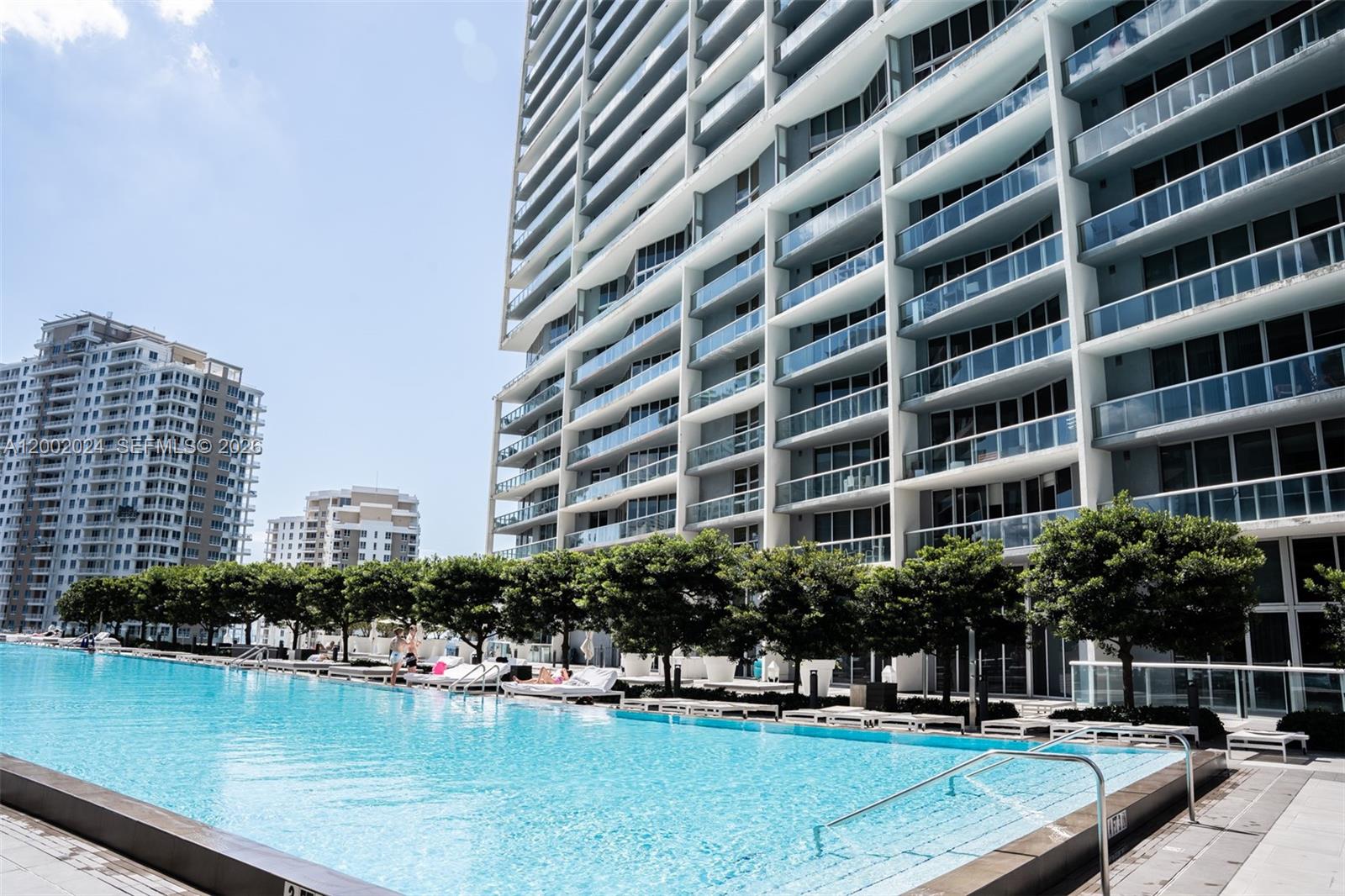 ICON BRICKELL CONDO NO 1 - Residential