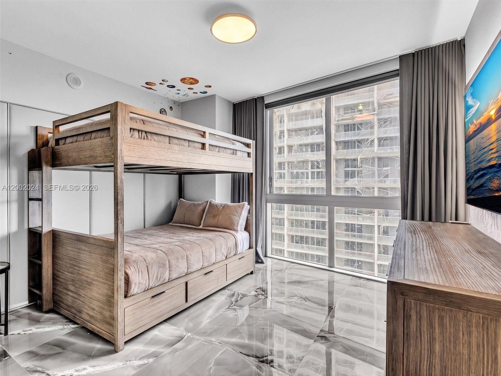 ICON BRICKELL CONDO NO 1 - Residential