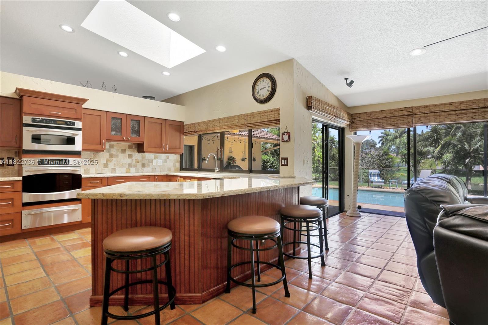 JACARANDA LAKES - Residential