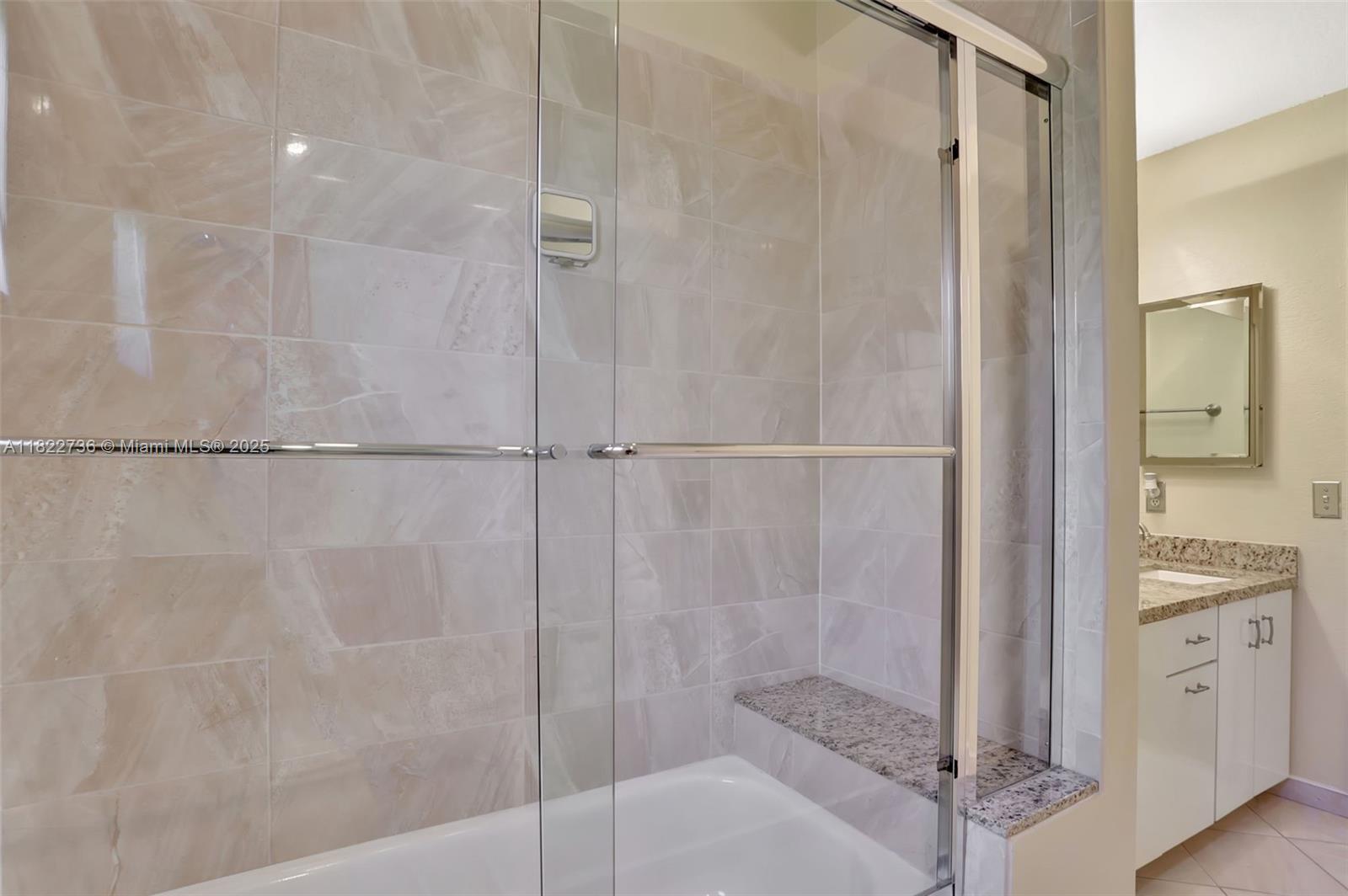 JACARANDA LAKES - Residential