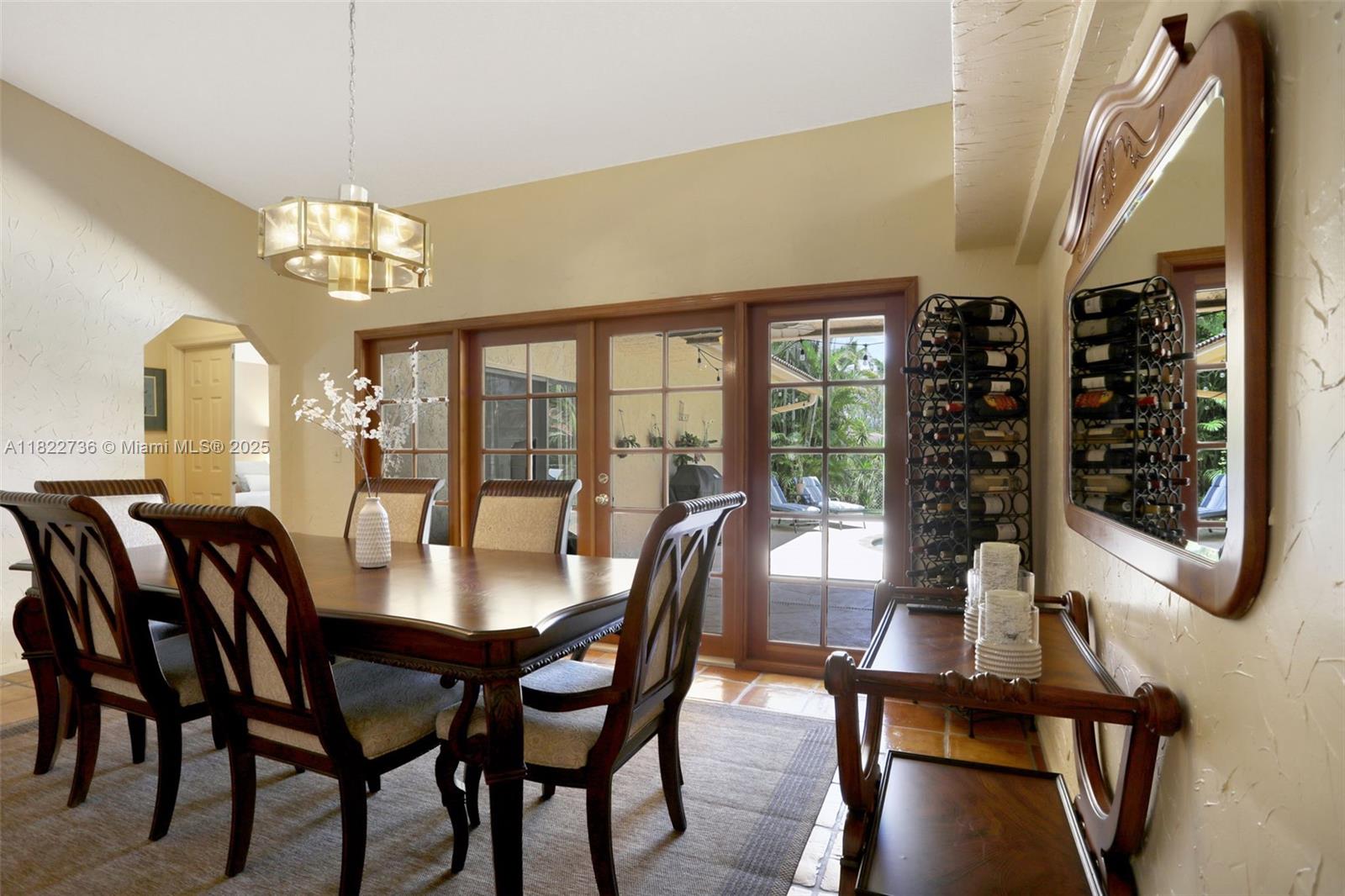 JACARANDA LAKES - Residential