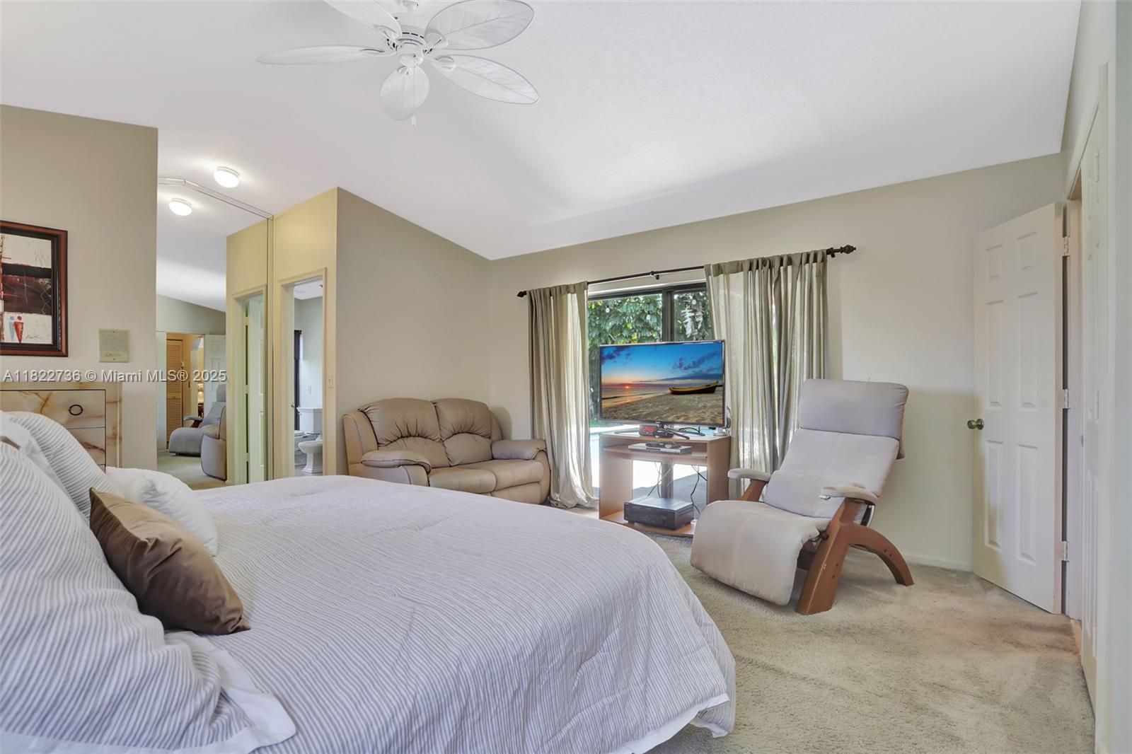 JACARANDA LAKES - Residential