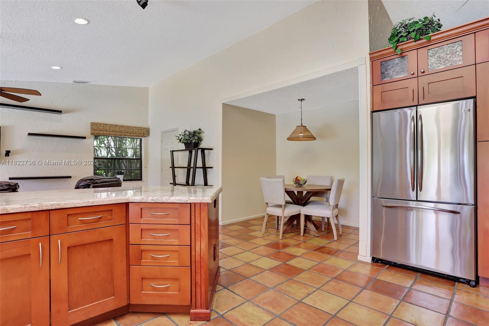 JACARANDA LAKES - Residential
