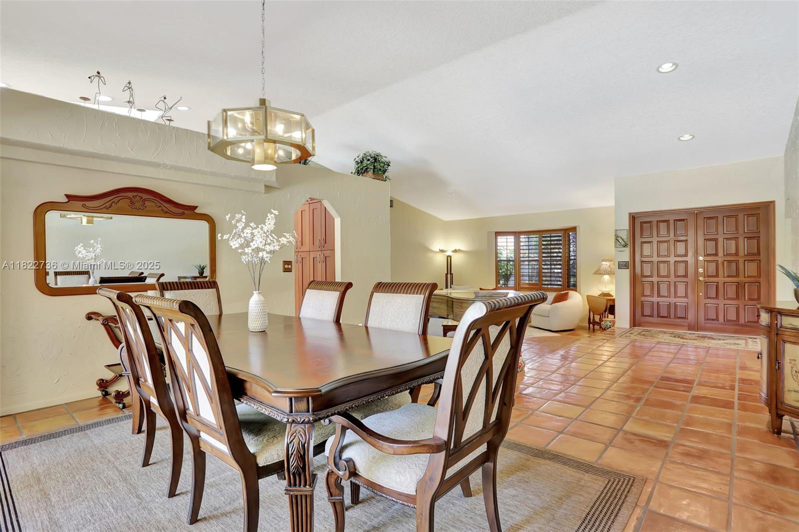 JACARANDA LAKES - Residential