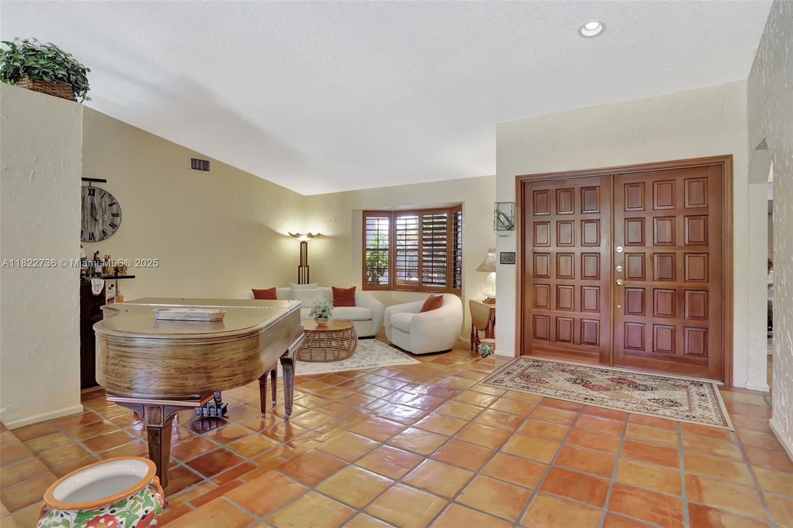 JACARANDA LAKES - Residential