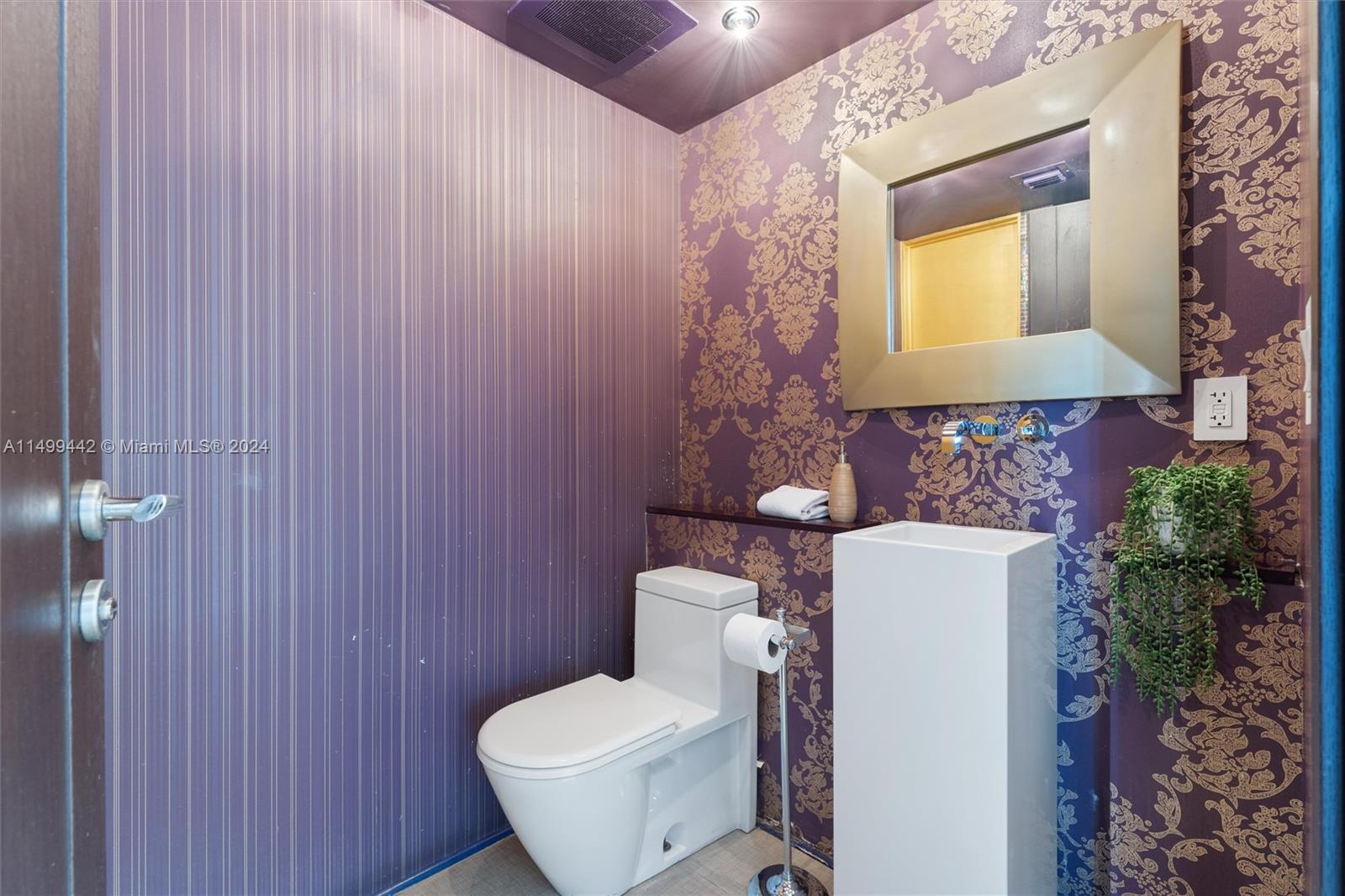 OCEAN FOUR CONDO - Residential