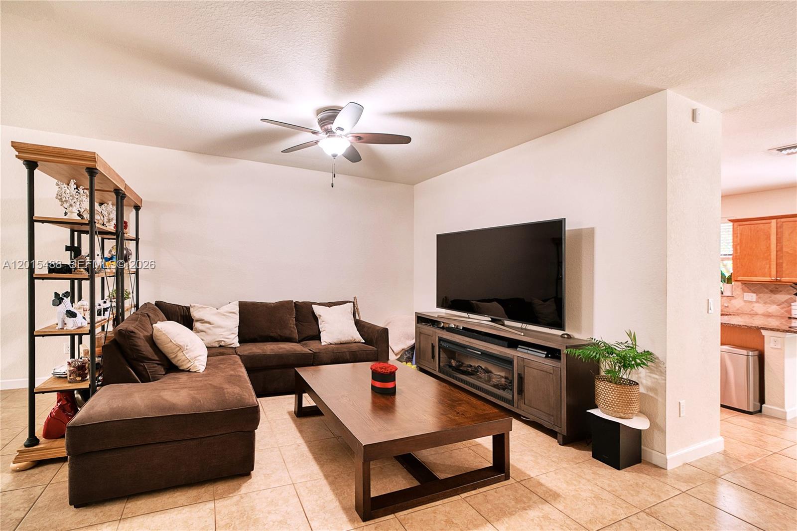SIMONTON COURT - Residential
