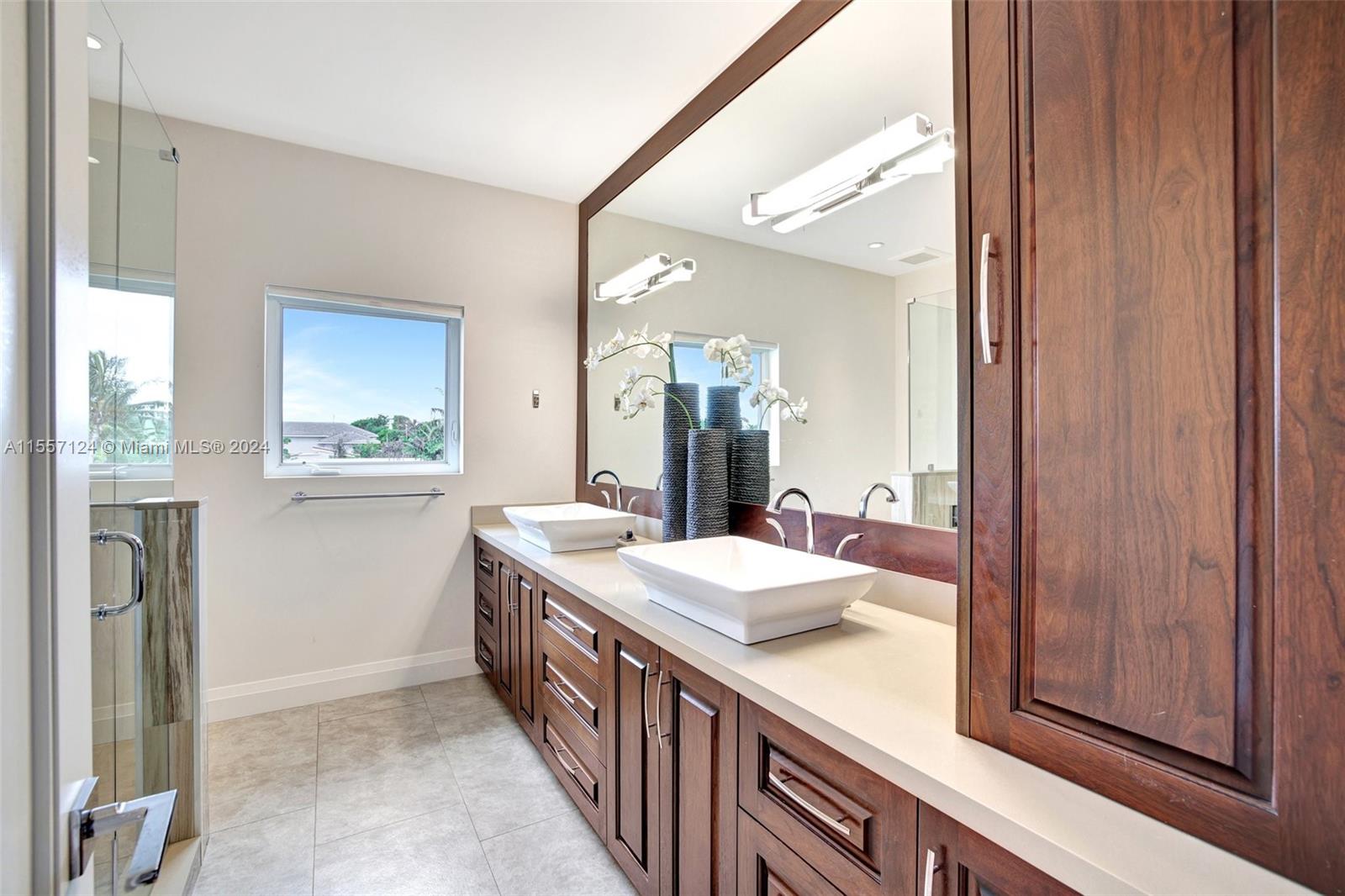 SILVER SHORES SEC OF LAUD - Residential